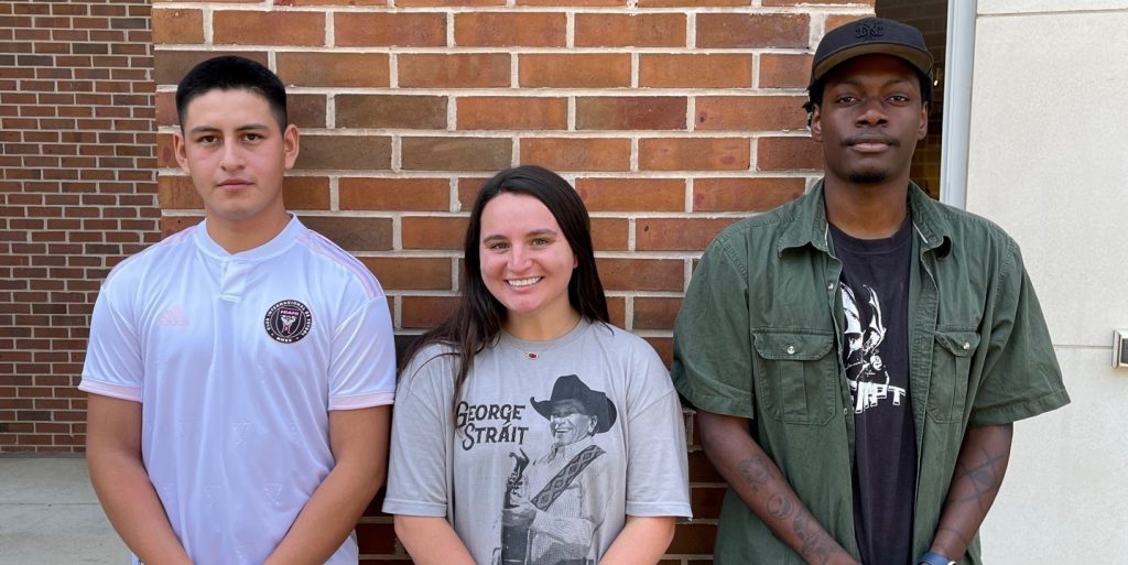 Reggi Pech, Sarah Robertson, Makaio Johnson