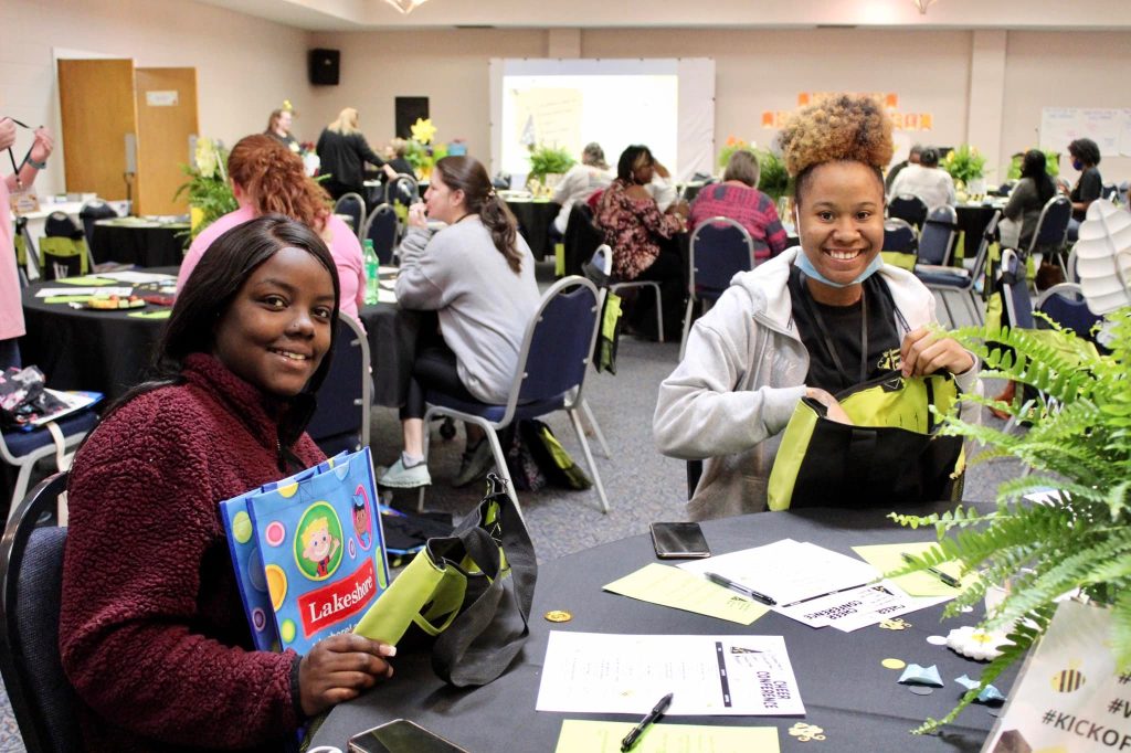 Two assistant teacher in Columbus, MS