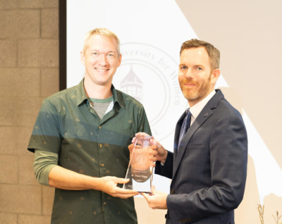 Dr. Hagey wins university research award