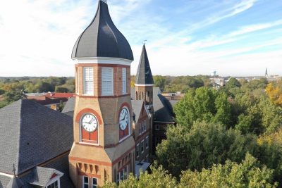 The W increases scholarships for 2024 freshmen