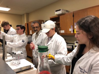 Heda Lab awarded $42,000 in grants to continue cystic fibrosis research