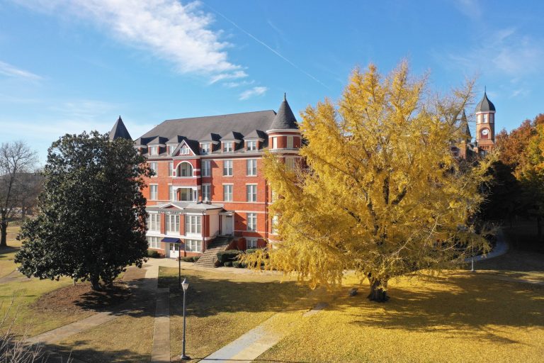 Muw Windows The W – Mississippi University for Women | Columbus, MS