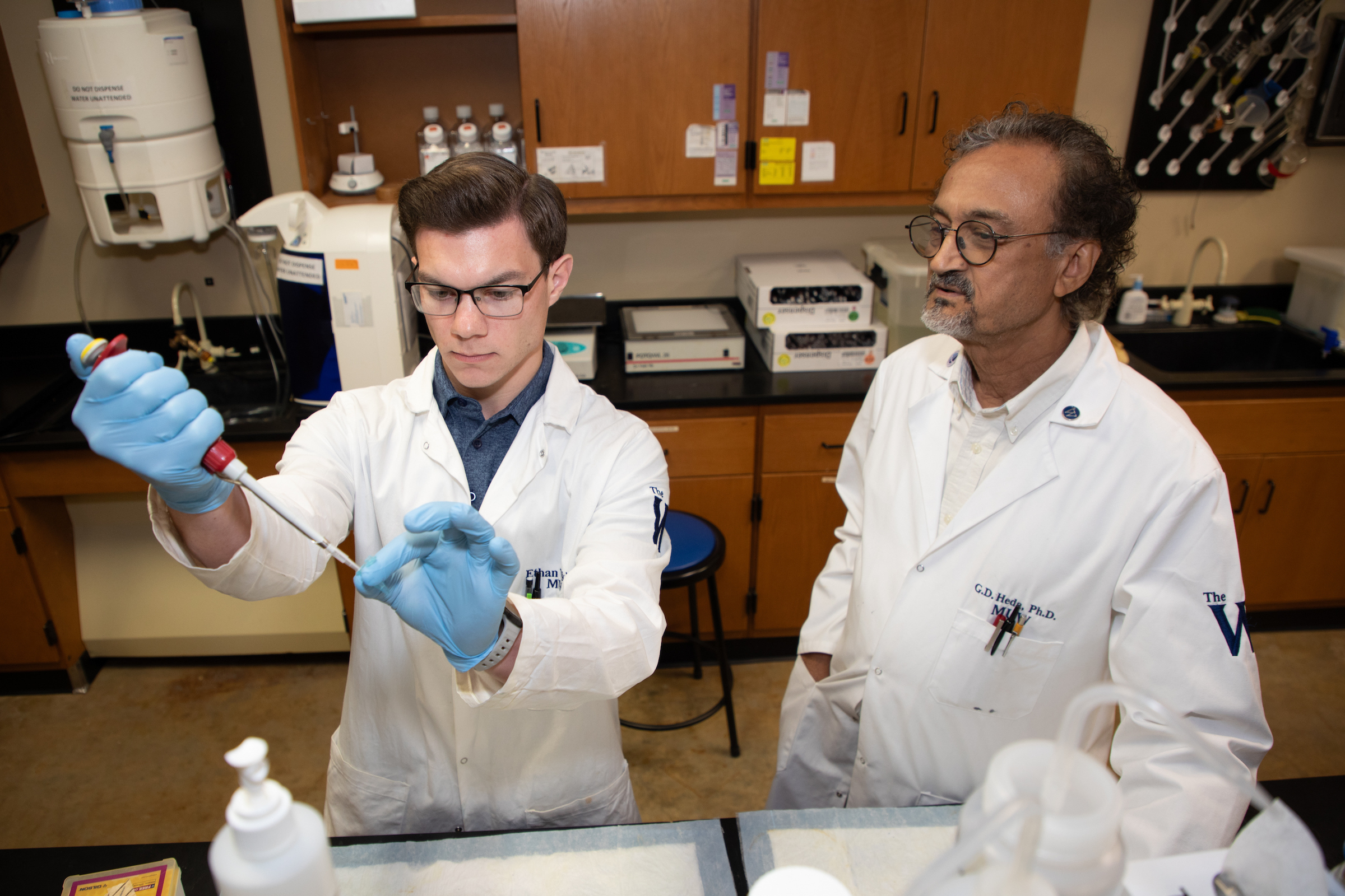A summer of science: graduate represents The W in research and advocacy