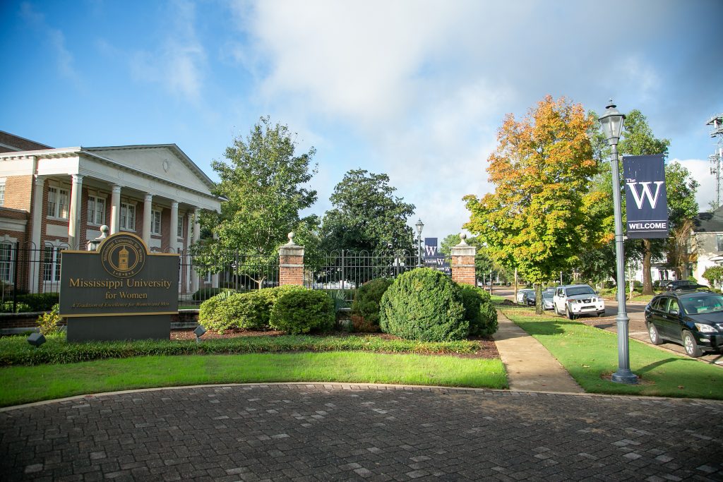 Picture of the front of campus